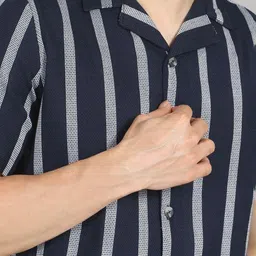 Hence Men Relaxed Striped Casual Shirt image 4