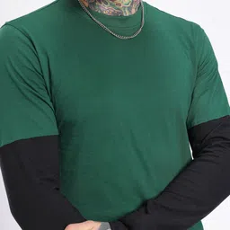 glitchez Graphic Printed T-shirt image 4