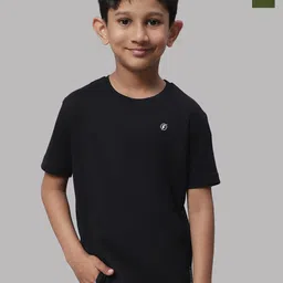 Friskers Boys Black 2 Pockets T-shirt-image-47