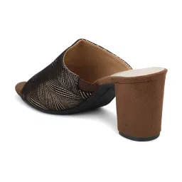 Inc.5 Women's Gold & Black Casual Sandals image 5