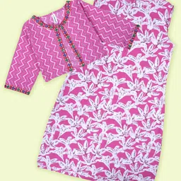 Kiddopanti Cotton Woven Floral Printed Kurti & Three Fourth Sleeves Mirror Work Detailed Koti Set - Pink-picture-14