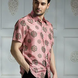 Rivaar By Rocky Star Men Floral Printed Spread Collar Casual Shirt image 5