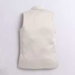 FOURFOLDS Boys Stone Embellished & Embroidered Sherwani Set image 4