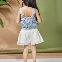 Peppermint Girls Top with Shorts image 2