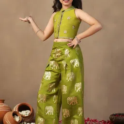 FASHION DREAM Girls Ethnic Motifs Embroidered Sleeveless Top With Palazzos image 3