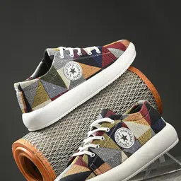 AMICO Men Colourblocked Lace-Ups Sneakers-picture-39