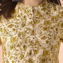 Anouk Women Floral Printed Sequinned Kurta image 3
