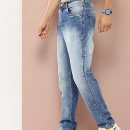 Harvard Men Tapered Relaxed Fit Heavy Fade Stretchable Jeans image 2