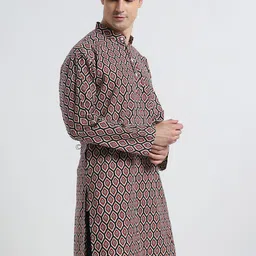 DIYAASH BY AKASH Men Quirky Printed Kurta image 3