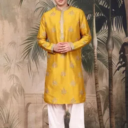 Sangria Floral Embroidered Mandarin Collar Sequinned Kurta with Salwar image 2