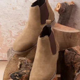ID Men's Beige Chelsea Boots image 1