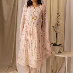 Ode by House of Pataudi Floral Printed Pleated Style A-Line Kurta With Trousers & Dupatta-picture-29