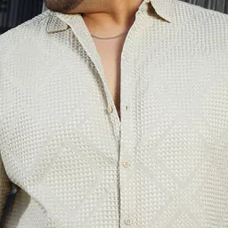 Instafab Plus Men Comfort Opaque Checked Casual Shirt image 5