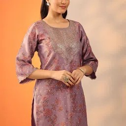 Libas Women Floral Printed Regular Kurta with Trousers & Dupatta image 3