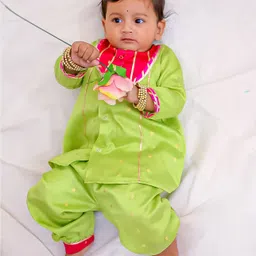 BownBee Tafetta Full Sleeves Polka Dots Foil Printed & Lace Embellished Kurta Harem Set - Green image 1