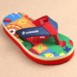 Cute Walk by Babyhug Geometric Print Flip Flops - Red image 3
