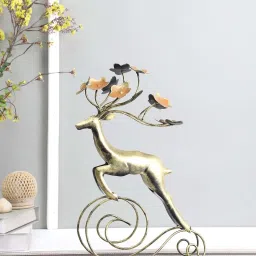 Aapno Rajasthan Golden Metal Decorative Reindeer With Flower¿ image 1