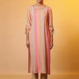 Aurelia Pink Printed Straight Kurta image 1