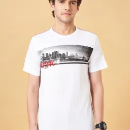 SF Jeans by Pantaloons White Cotton Slim Fit Printed T-Shirt image 1