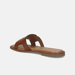 BAGATT Women Open Toe Mid-Top Flats image 3