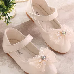 Cute Walk by Babyhug Velcro Closure Ballerina with Bow Applique - Beige-picture-20