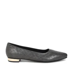 Van Heusen Women's Black Casual Pumps image 1