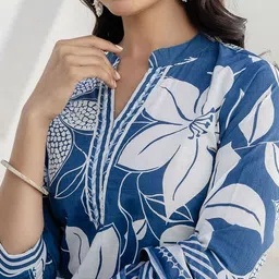 Kohsh Women Floral Printed Cotton Kurta with Trousers & Dupatta image 3