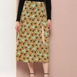 Qurvii Pista Green Floral Midi Skirt image 1