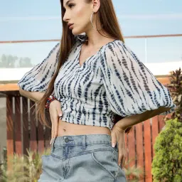 Sera Blue Printed V-Neck Top image 3