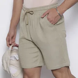 boohooMAN Crinkle Detail Regular Shorts-image-6