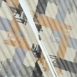 BREVARD Off-White & Grey Printed 190 GSM Queen SizeDuvetCover image 4