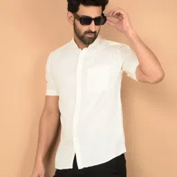 Crimsoune Club Off White Cotton Slim Solid Shirt-image-23