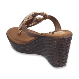 Catwalk Women's Brown Thong Wedges image 5