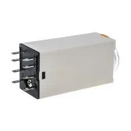 RS PRO Single Function Timer Relay Plug In Mount 110 V AC DPDT Model No. 1792941 image 4