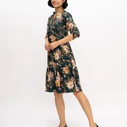 AASK Women's Green Printed Delta Crepe Fit and Flare Calf Length Dress image 2