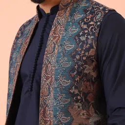 KISAH Men Floral Regular Kurta with Trousers image 2