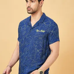 SF JEANS by Pantaloons Men Cuban Collar Abstract Printed Slim Fit Casual Shirt image 4