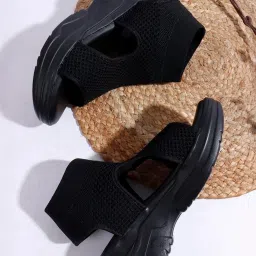 TRYME Women's Black Sling Back Sandals image 1