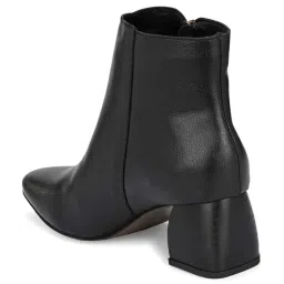El Paso Women's Black Casual Booties image 5