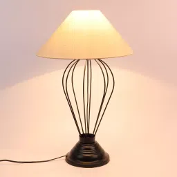 Tucasa TC-68 20 Inch Off white Print Table Lamp with Metal Base image 3