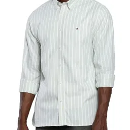 Tommy Hilfiger Green Regular Fit Striped Shirt image 1