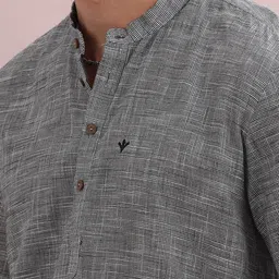 filori studio FILORI Men Checked Kurta image 4