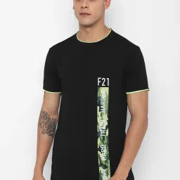 Forever 21 Black Regular Fit Printed T-Shirt image 1
