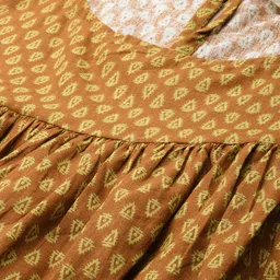 Anouk Women Olive Green & Beige Printed Pleated Pure Cotton Top with Culottes image 3