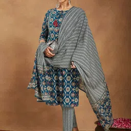 Janasya Women Floral Printed Cotton Kurta with Trousers & Dupatta image 5