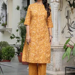 TANISHA Women Floral Printed Regular Kurta with Trousers-picture-16