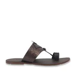 Metro Men's Brown Toe Ring Sandals image 3