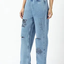 Bewakoof Women's Light Blue Washed Straight Fit Distressed Jeans image 3