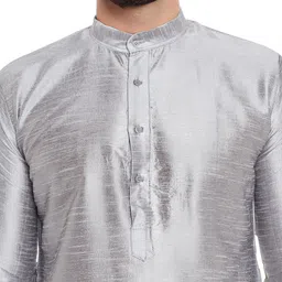 SOJANYA Men Grey Solid Straight Kurta image 3