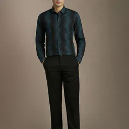 Louis Philippe Sport Men Slim Fit Textured Spread Collar Formal Cotton Shirt image 3